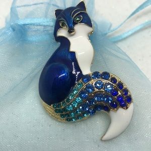 New Fancy Blue Fox Brooch/Pin   JB27